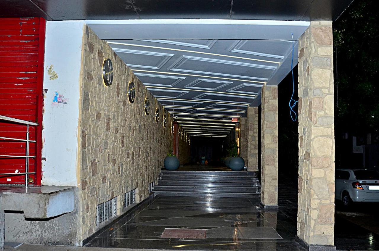 Hotel Bmd The Grand ビルワラ エクステリア 写真